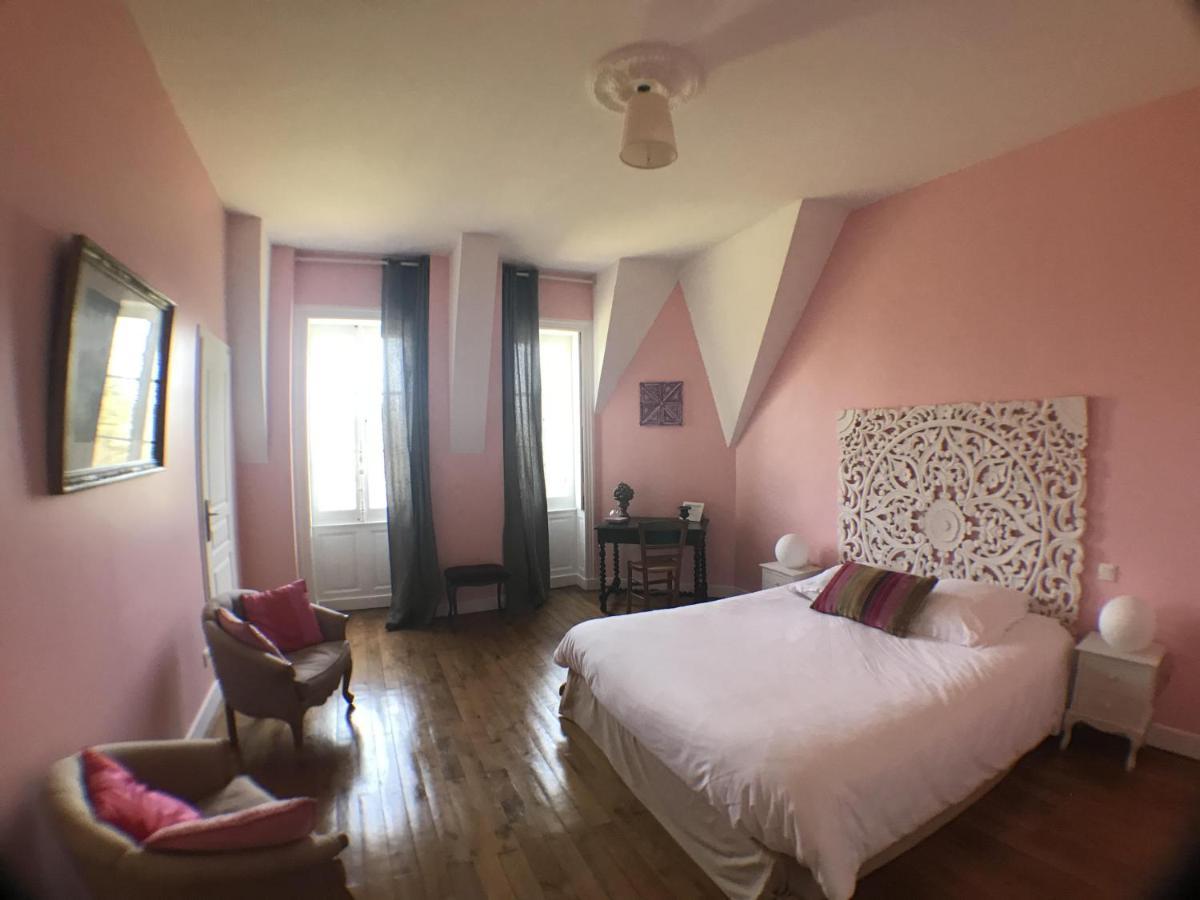Chateau Des Essards Avec Piscine Et Jacuzzi Langeais Room photo